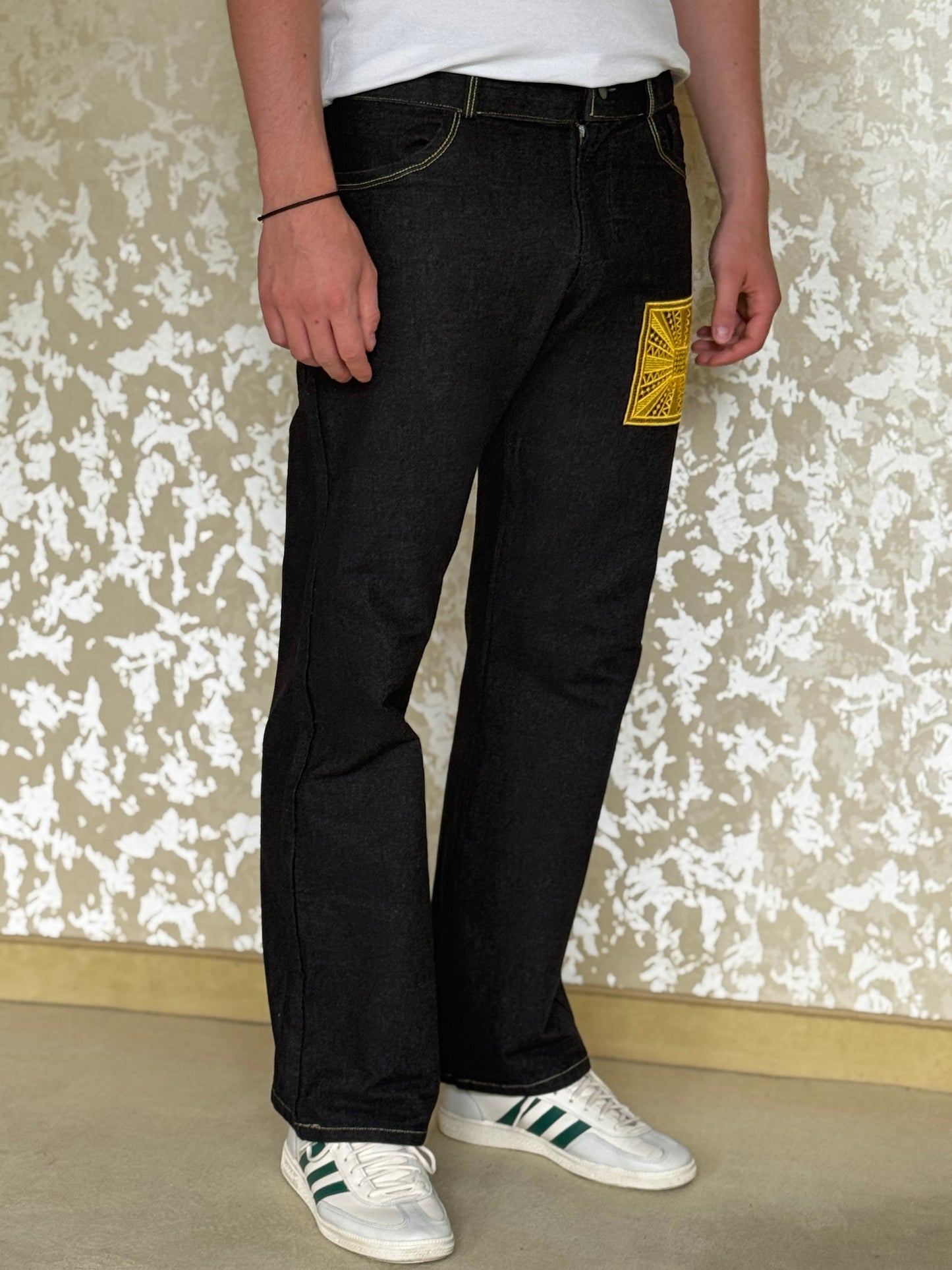 EMROIDERY CUBE YELLOW Denim