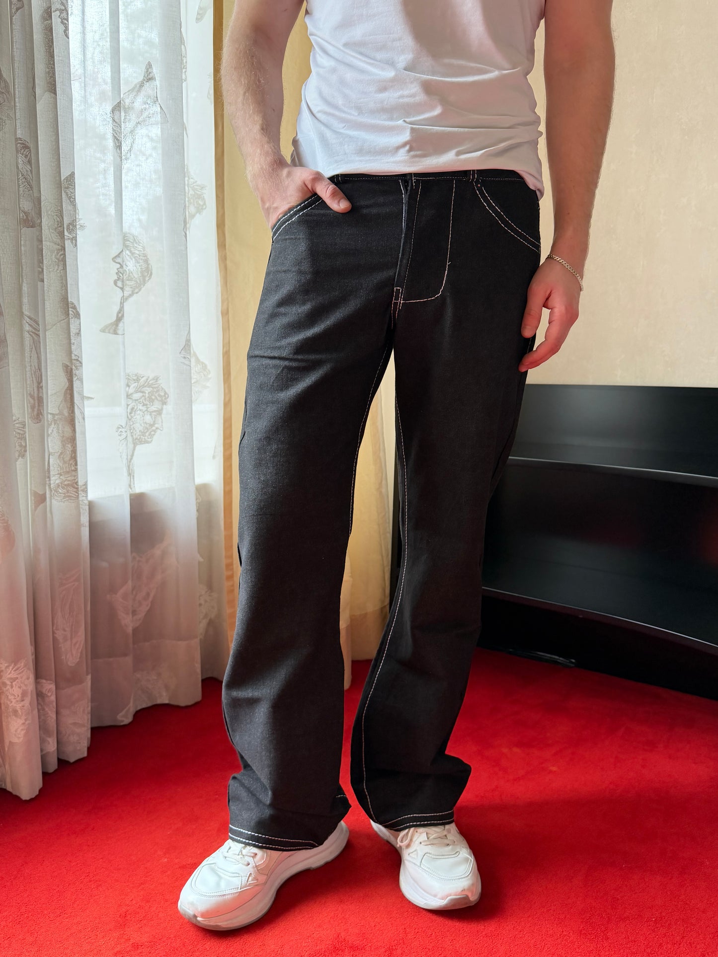 WHITE DOUBLE STITCHED BLACK DENIM