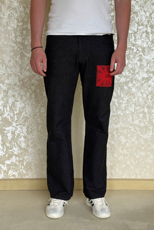 RED EMBROIDERED CUBE Jeans